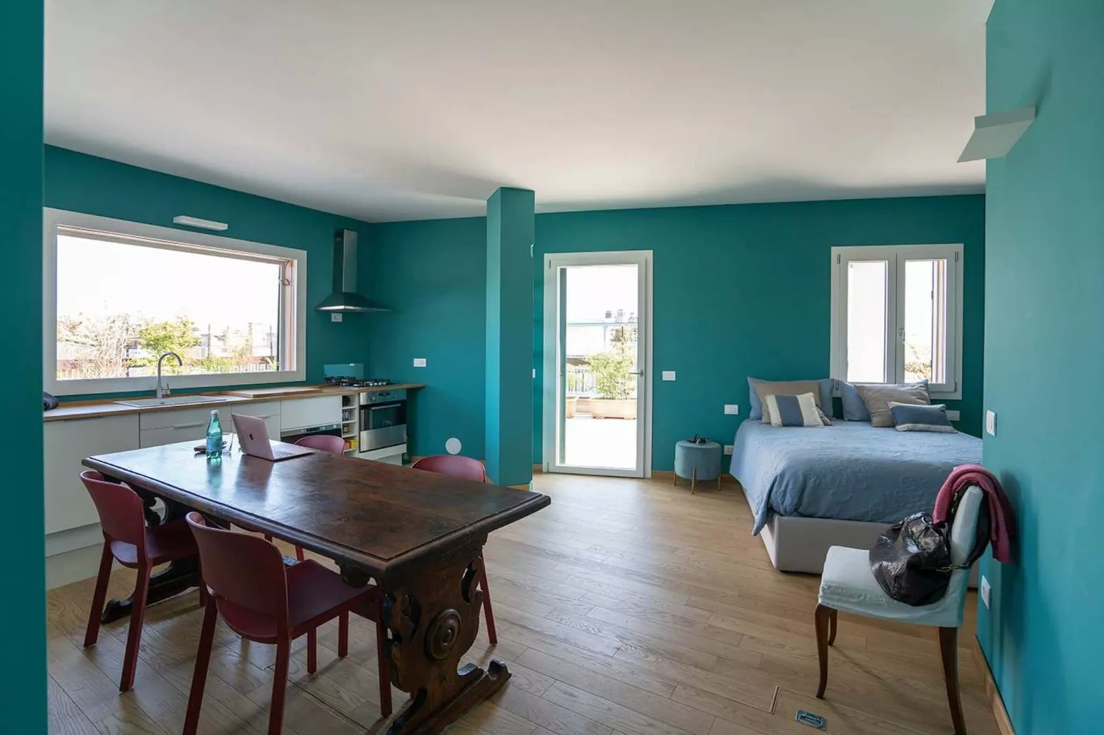 MI AMEDEO D'AOSTA-Esszimmer