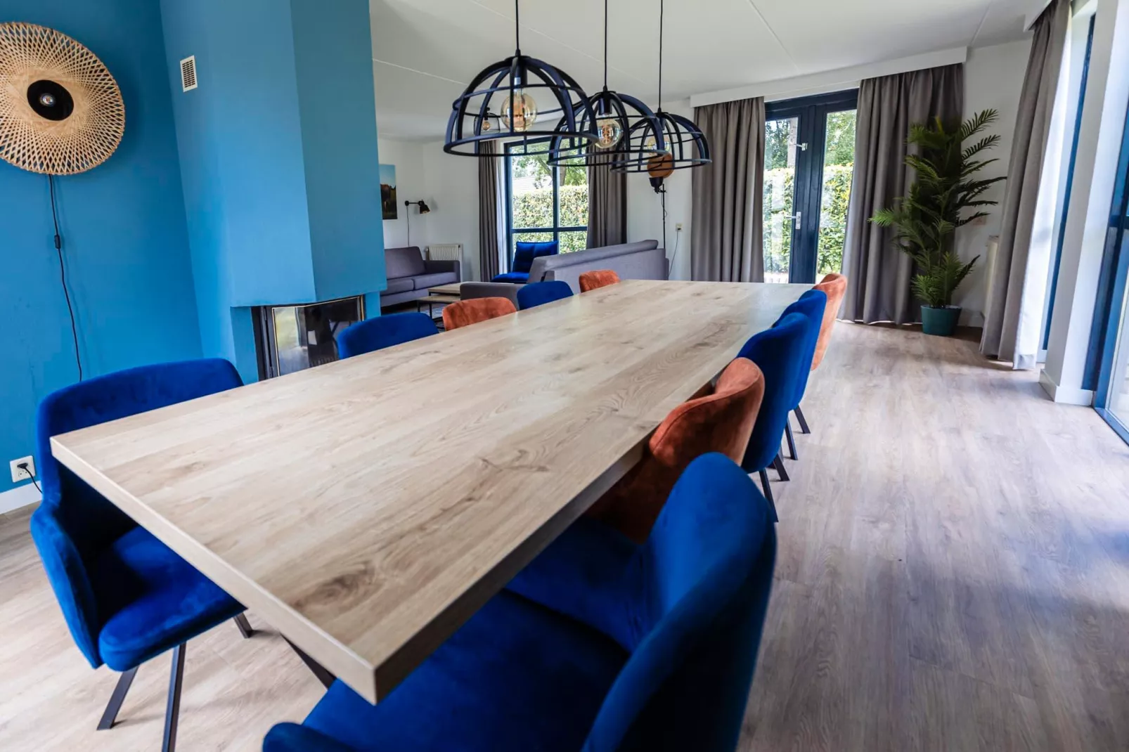 8 - Persons Family bungalow-Esszimmer