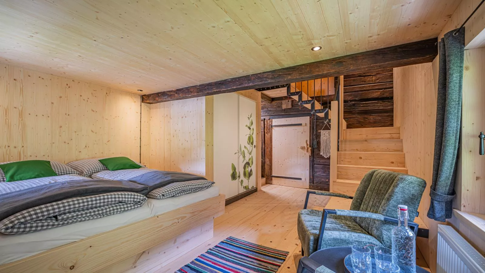 Raneburg 4 Almhaus-Schlafzimmer