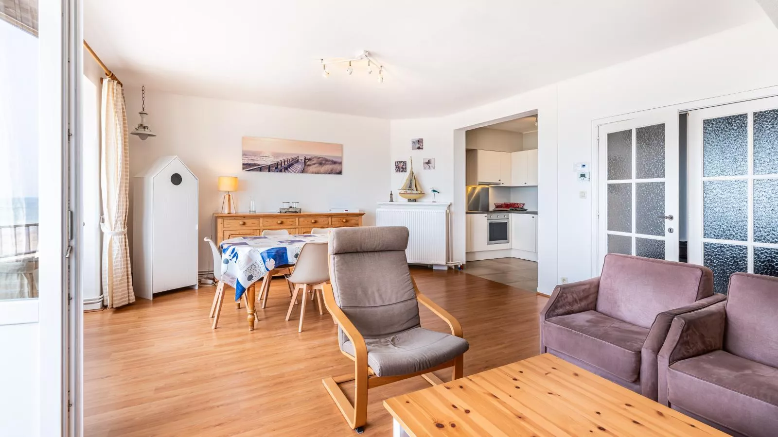 Nepto troisième-Living room