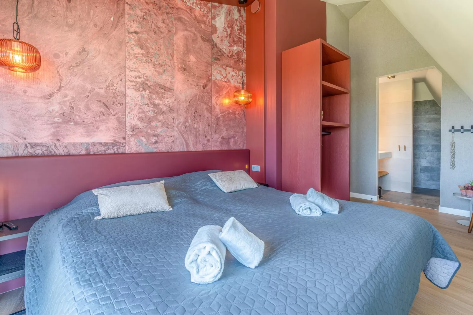 Waalburght 16-Bedroom