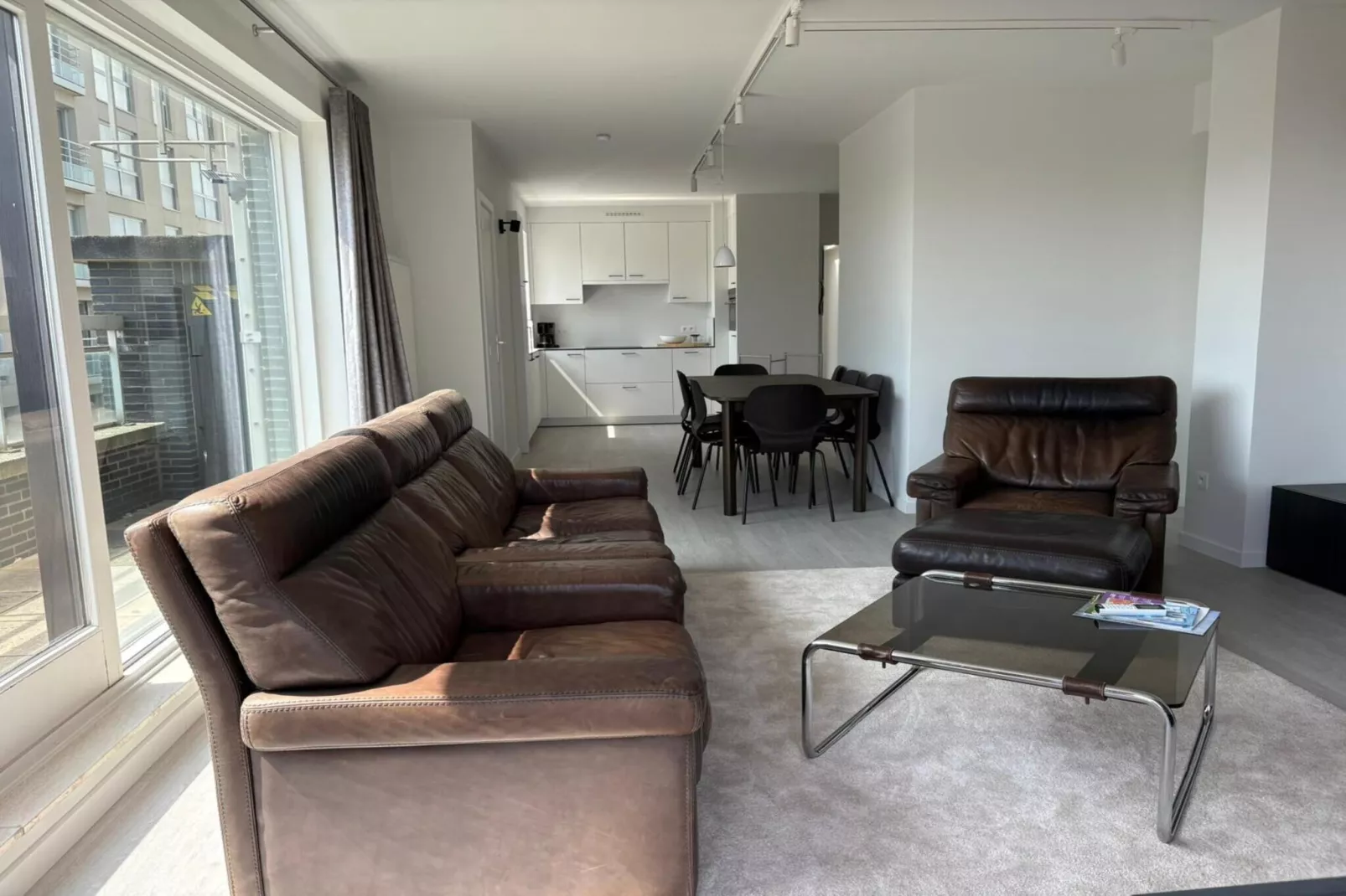 FASHION2 0501-Living room