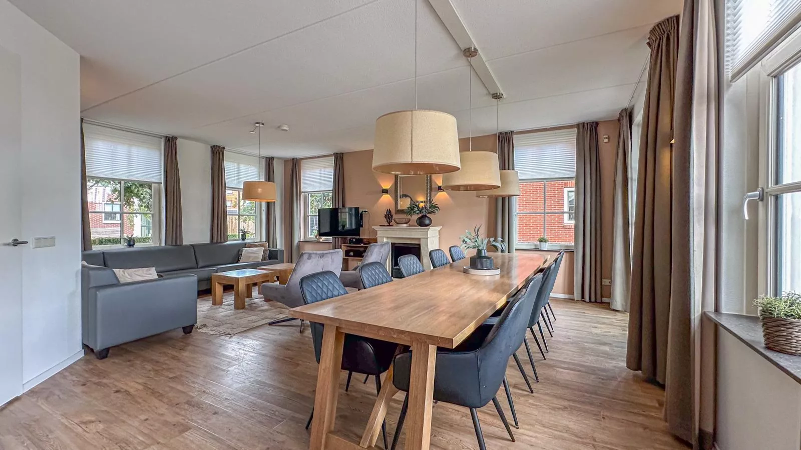 Dune Design 39-Dining room