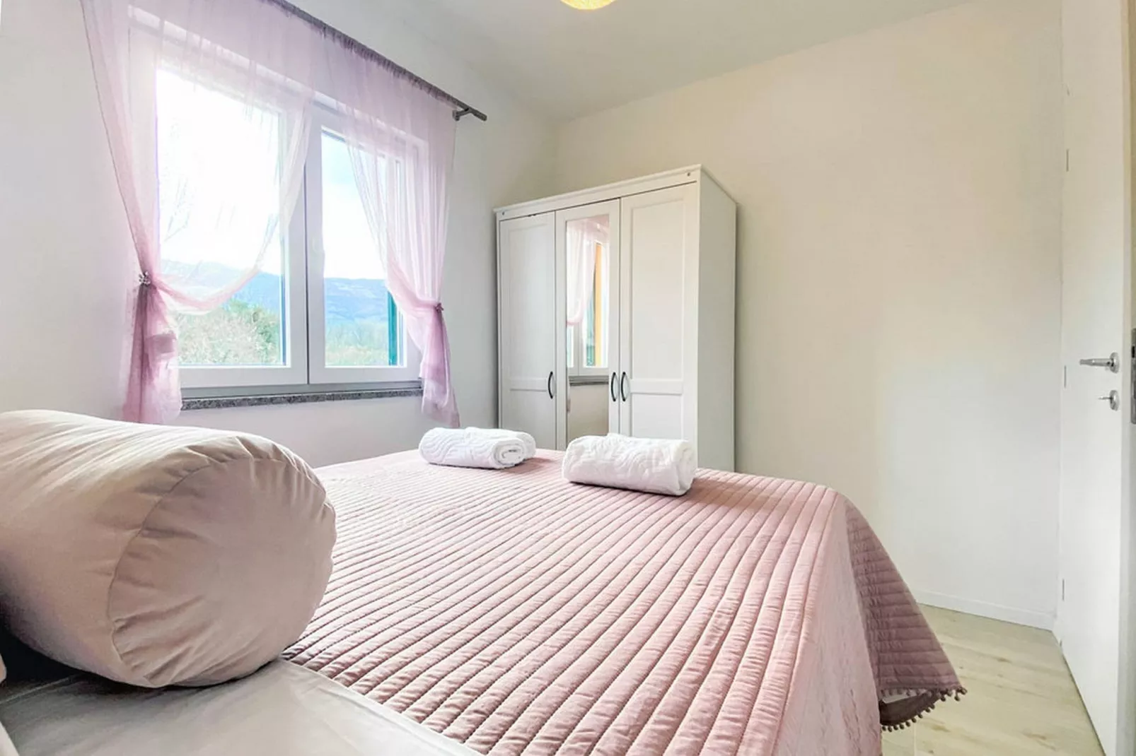 Villa Vinka - Three Bedroom Villa with Swimming Pool-Chambre