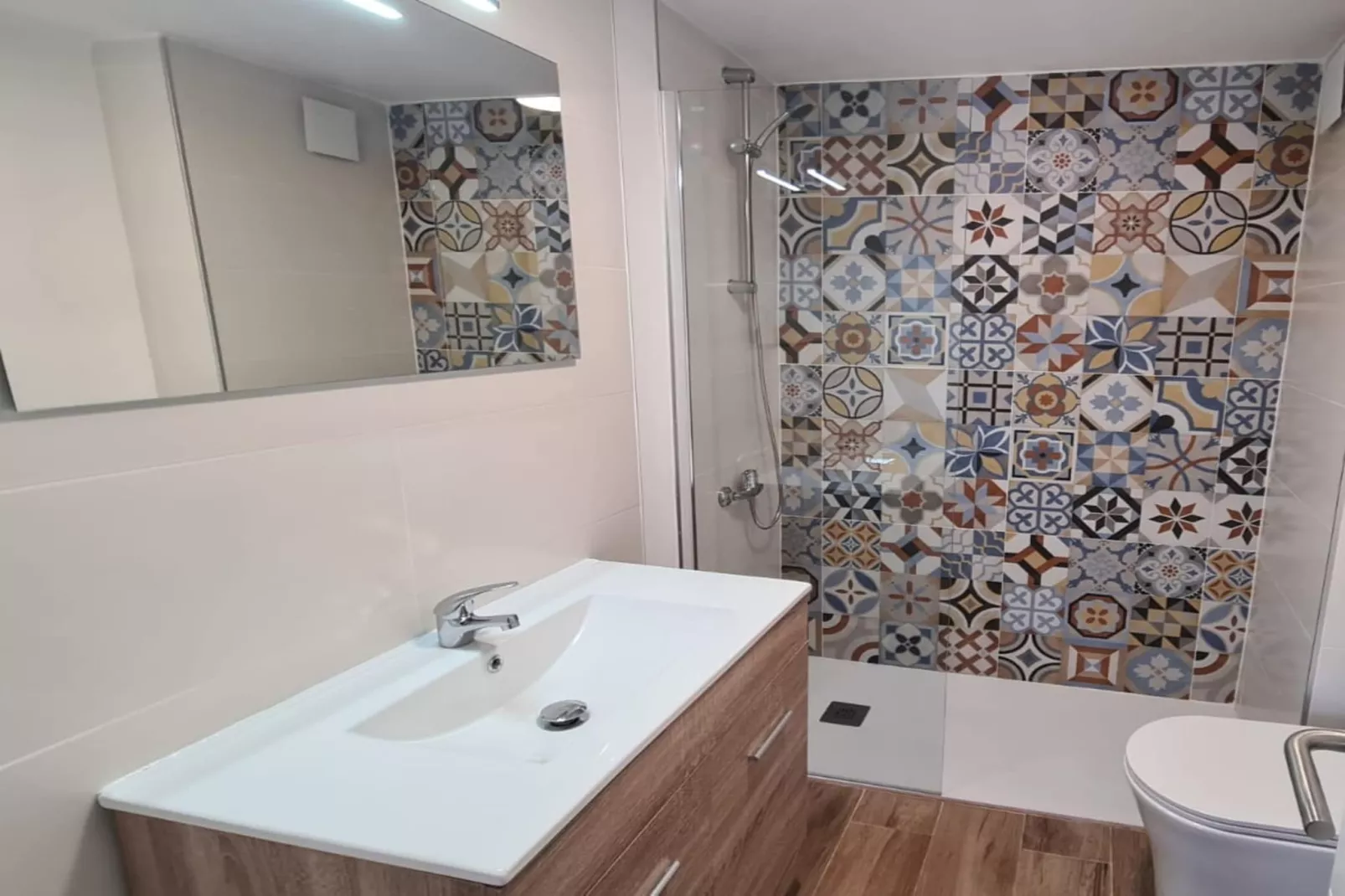 CT 344 AL - Faro's Teckel Apartments Geminis Sky-Bathroom