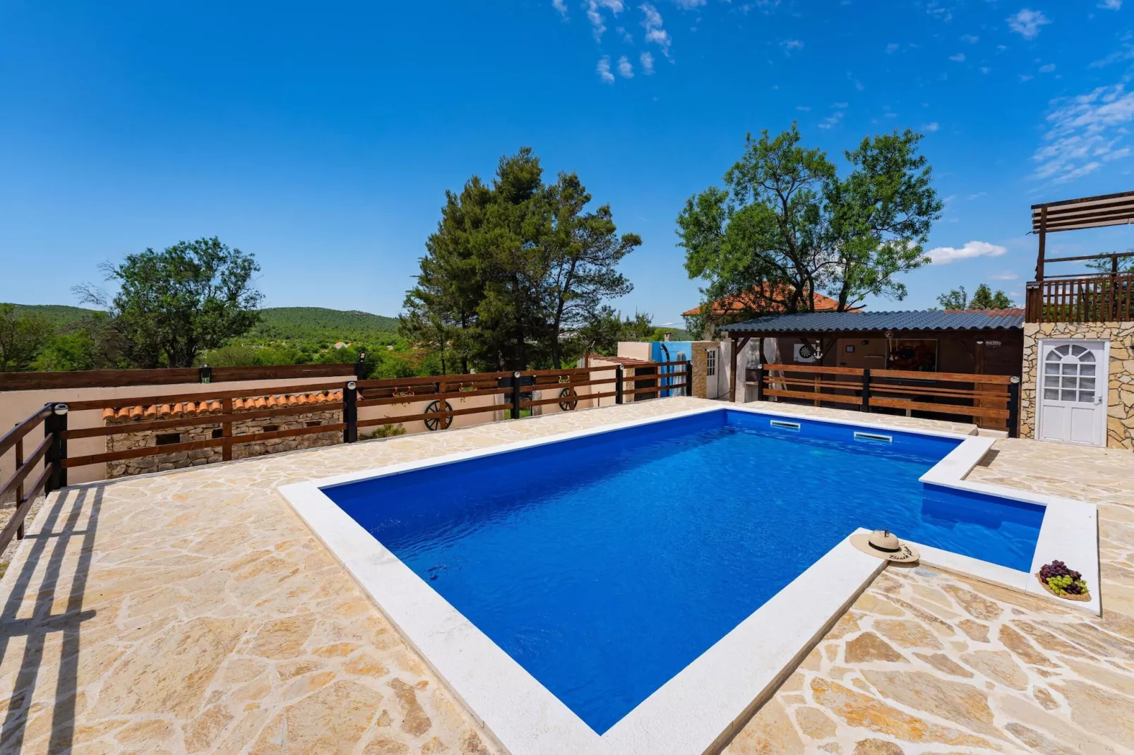 Holiday home Burgija-Piscine