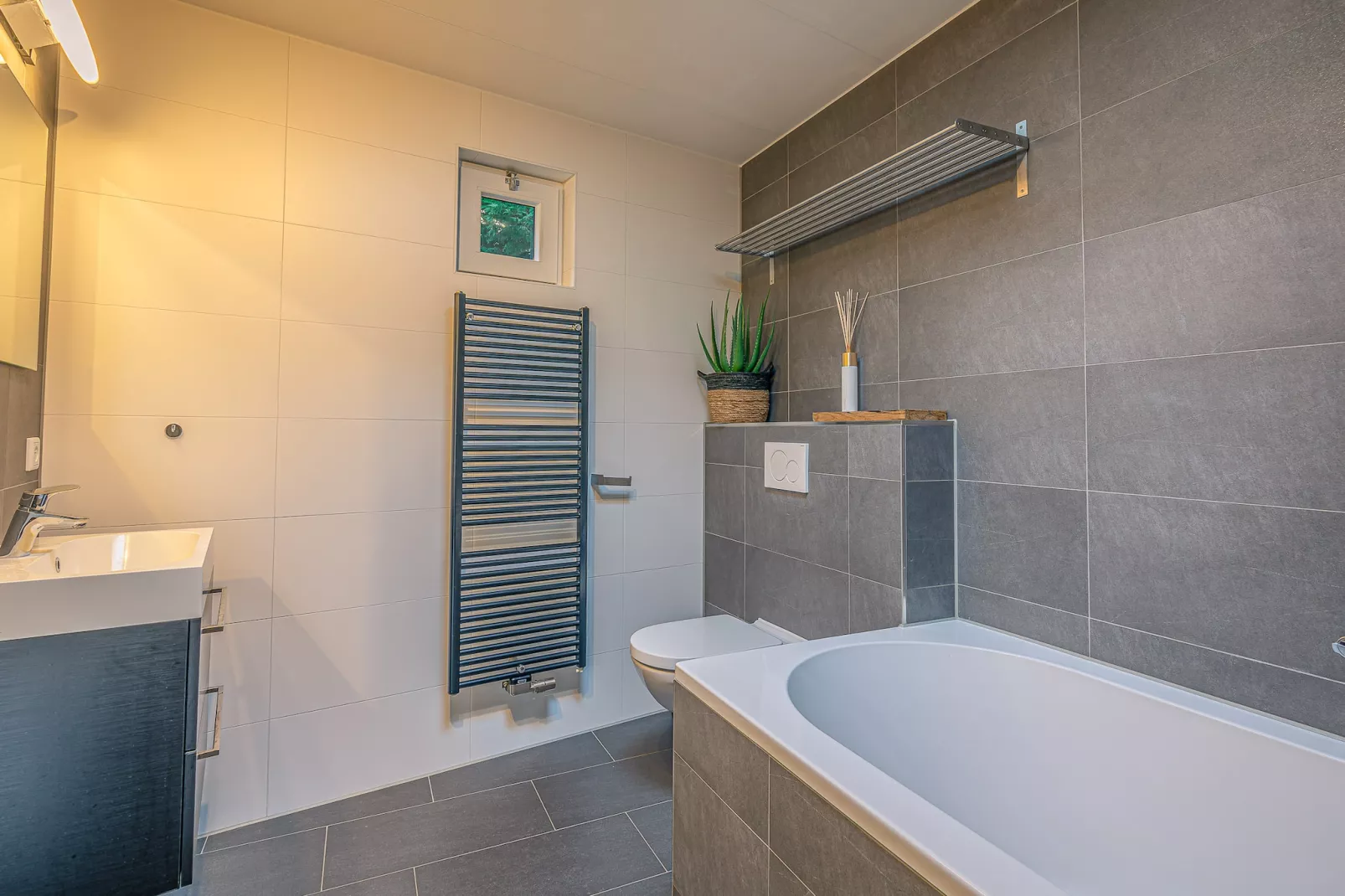 Zee van Tijd-Bathroom