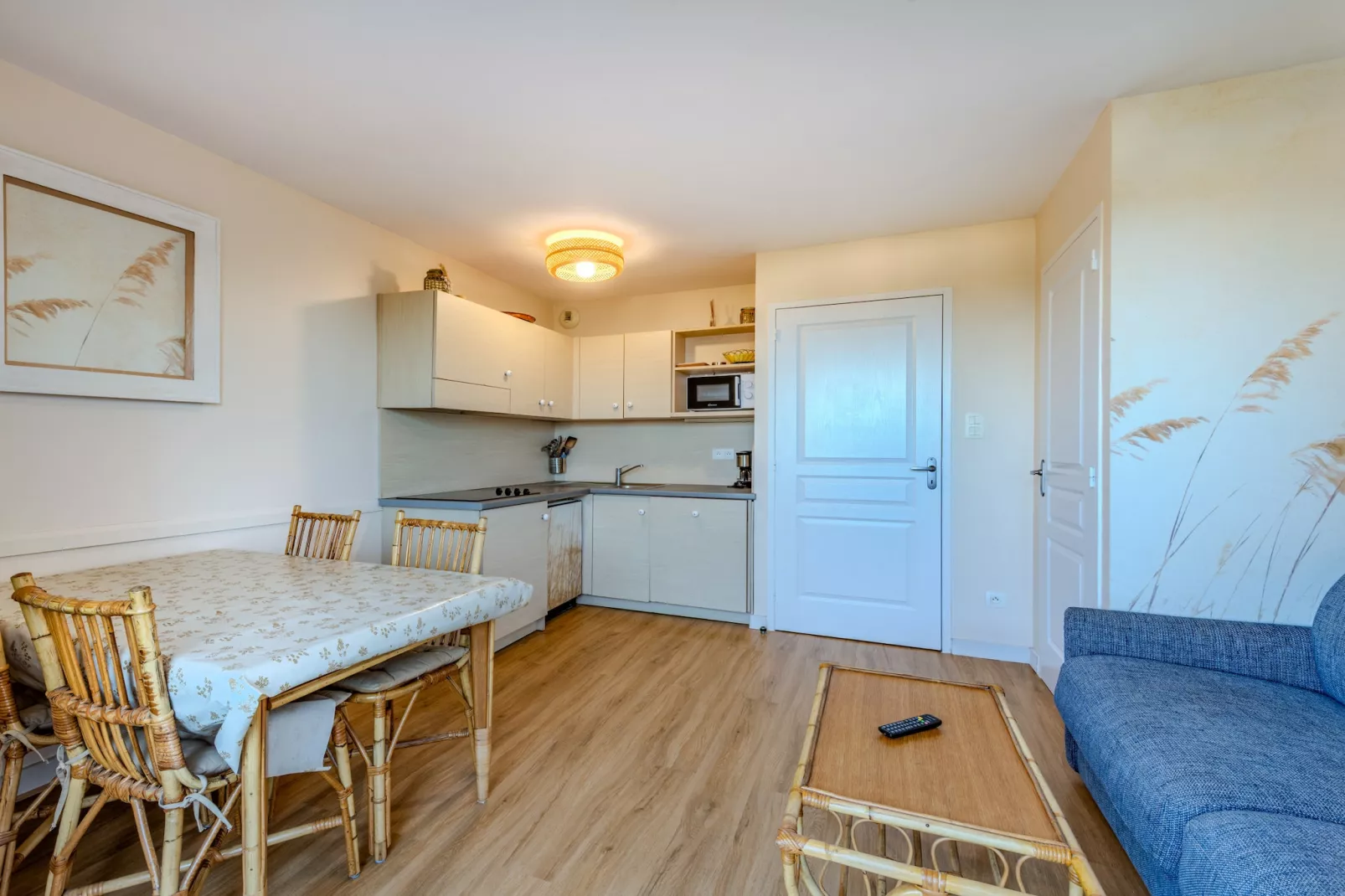 T. de Pentrez N°10 - 2P4-Wohnzimmer