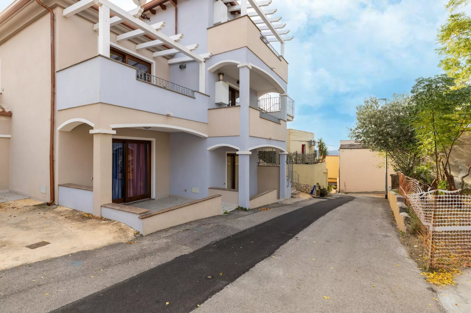 TRILO 1 MAREBLU 1P-Exterior in summer