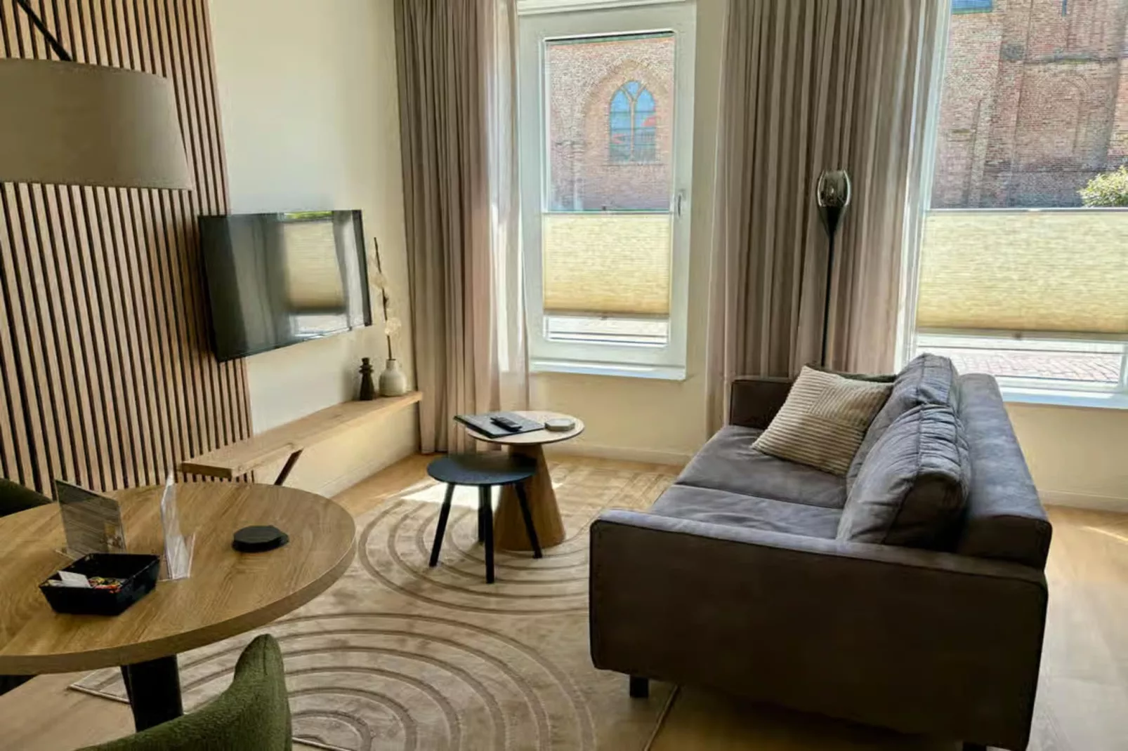 Plein 40 Lodge 9 - New-Salon