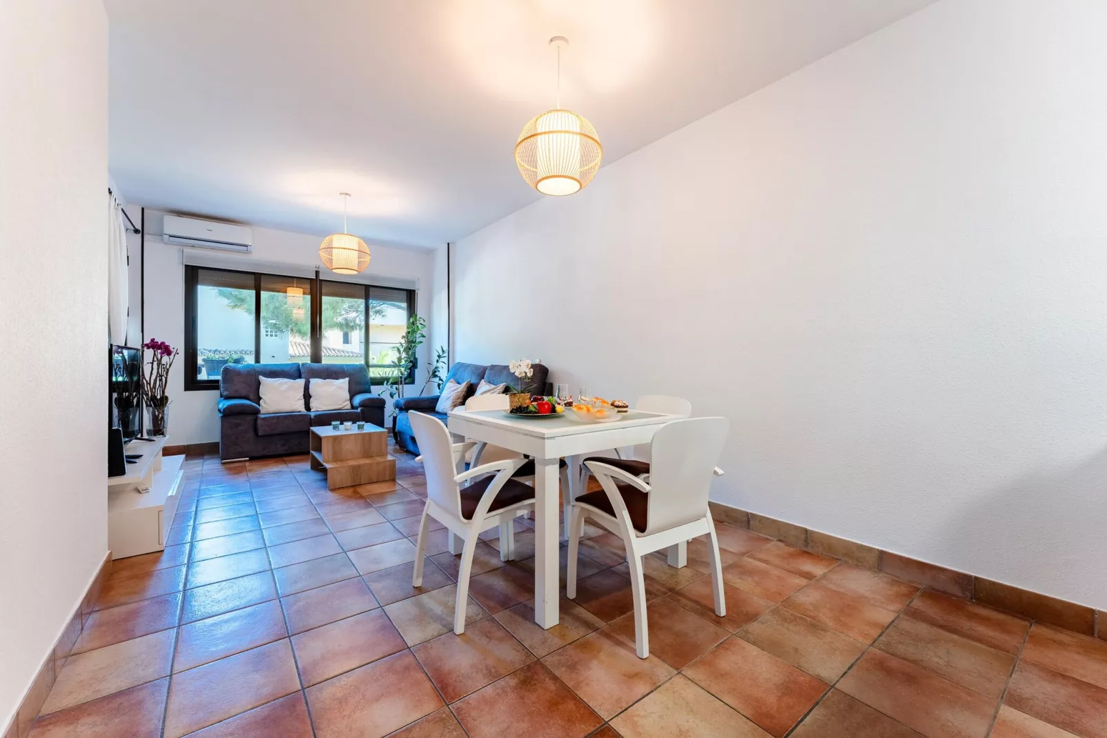 CT 349 - Faro's Stupa Hills - Benalmadena-Esszimmer