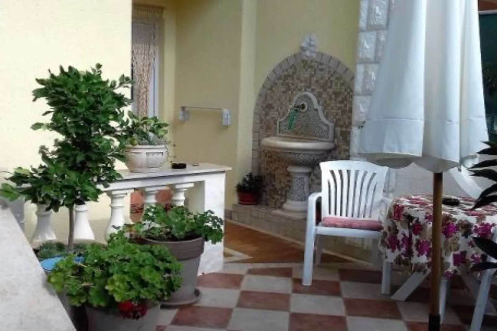 Apartments Nada - One Bedroom Apartment (A4)-Gardens in summer