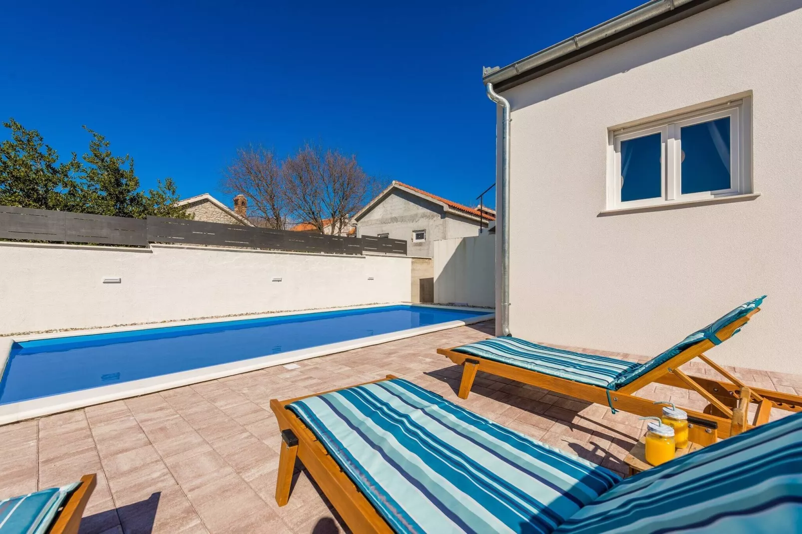 Holiday home Barba-Swimming pool