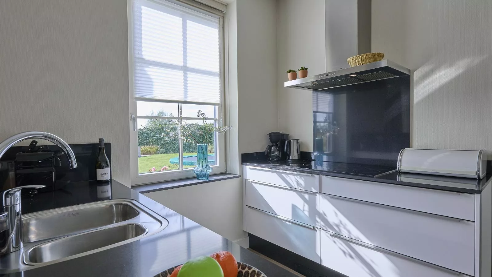 SeaLuxe Residence 27C-Cuisine