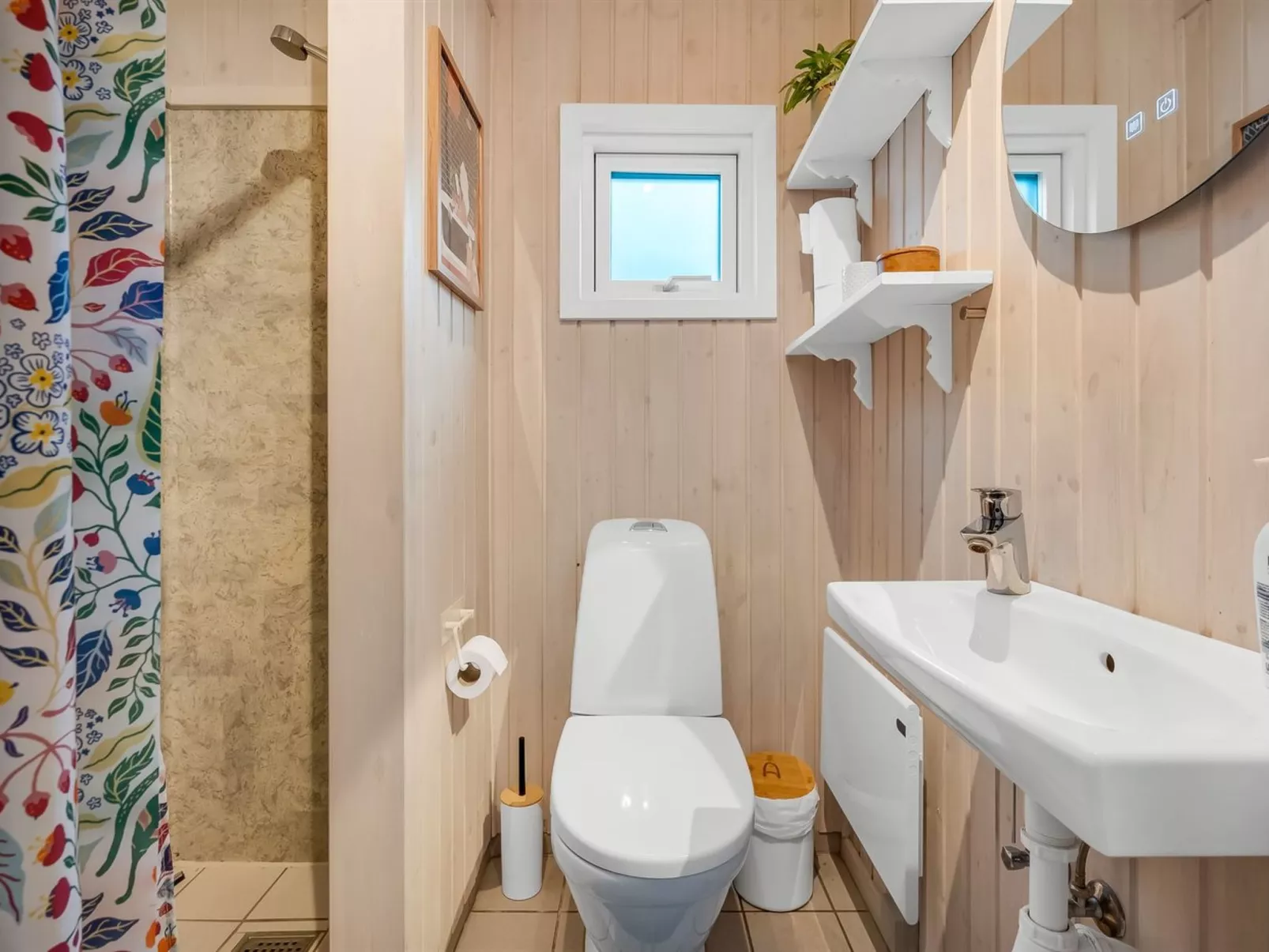 "Edvard" - 300m from the sea-Dedans