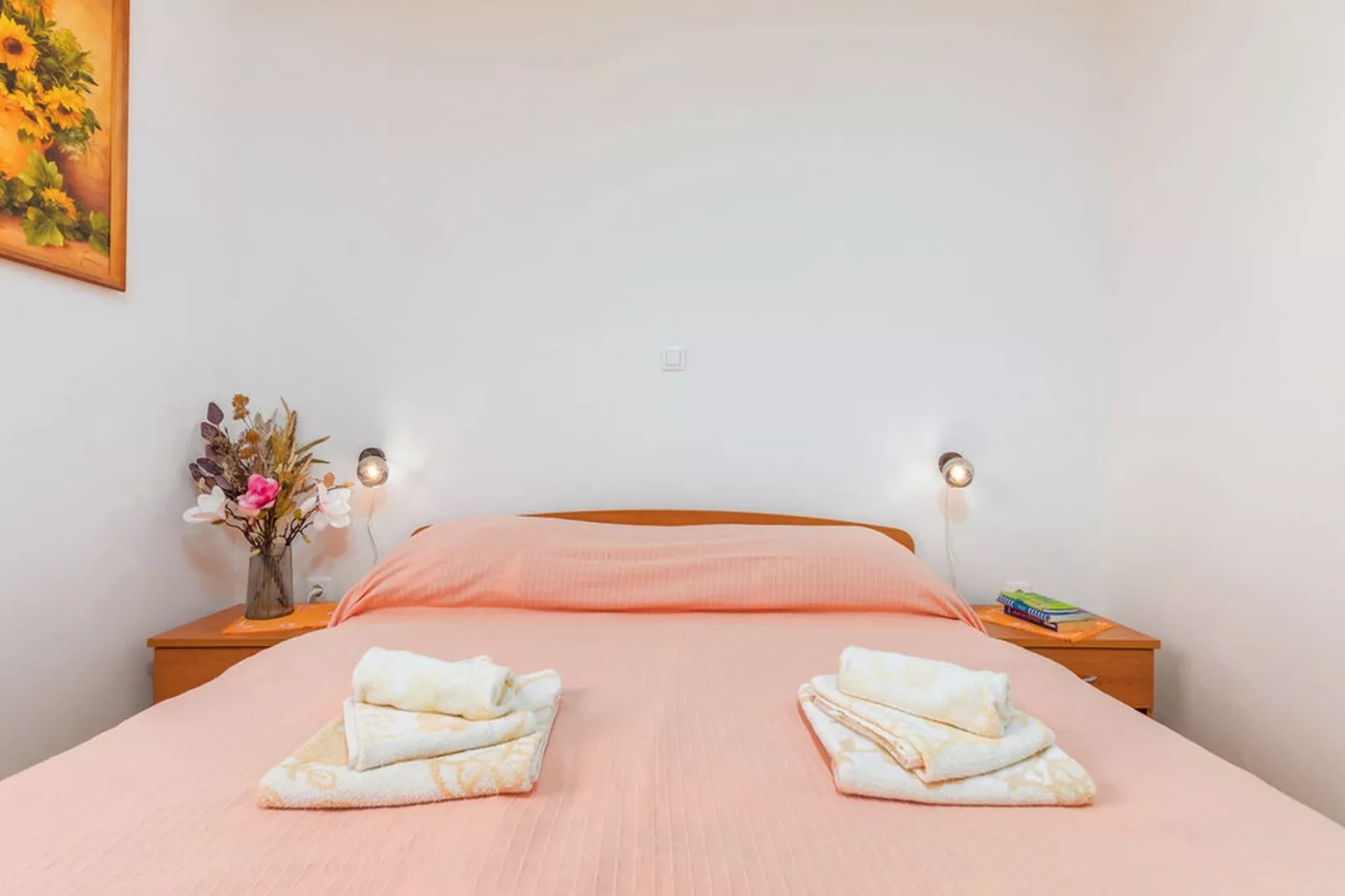 Apartment Dana - Two Bedroom Apartment with Terrace-Bedroom