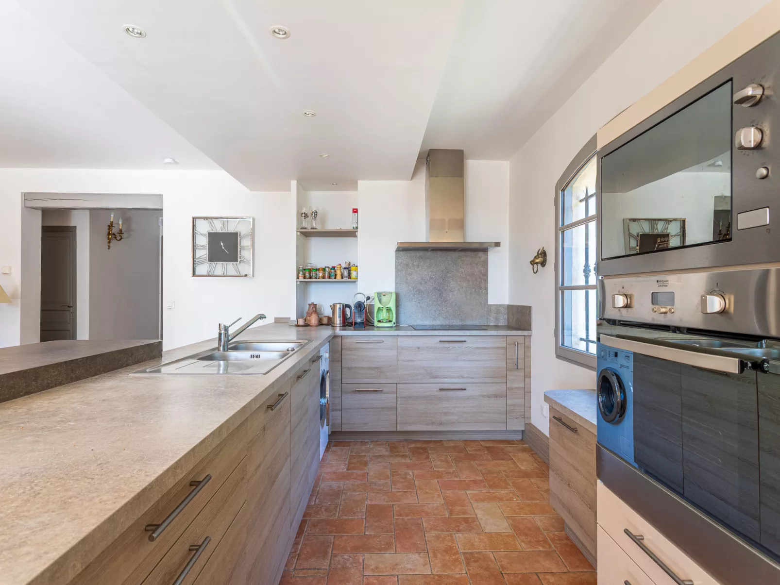 Villa du Canadel-Inside