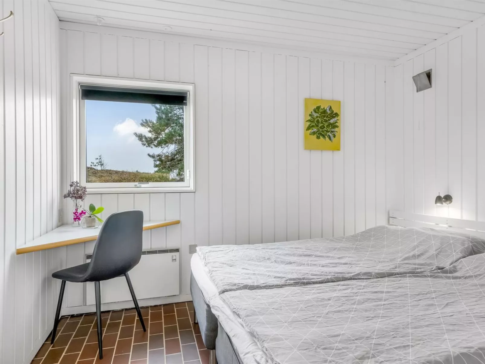 "Ketilbiorn" - 700m from the sea-Inside