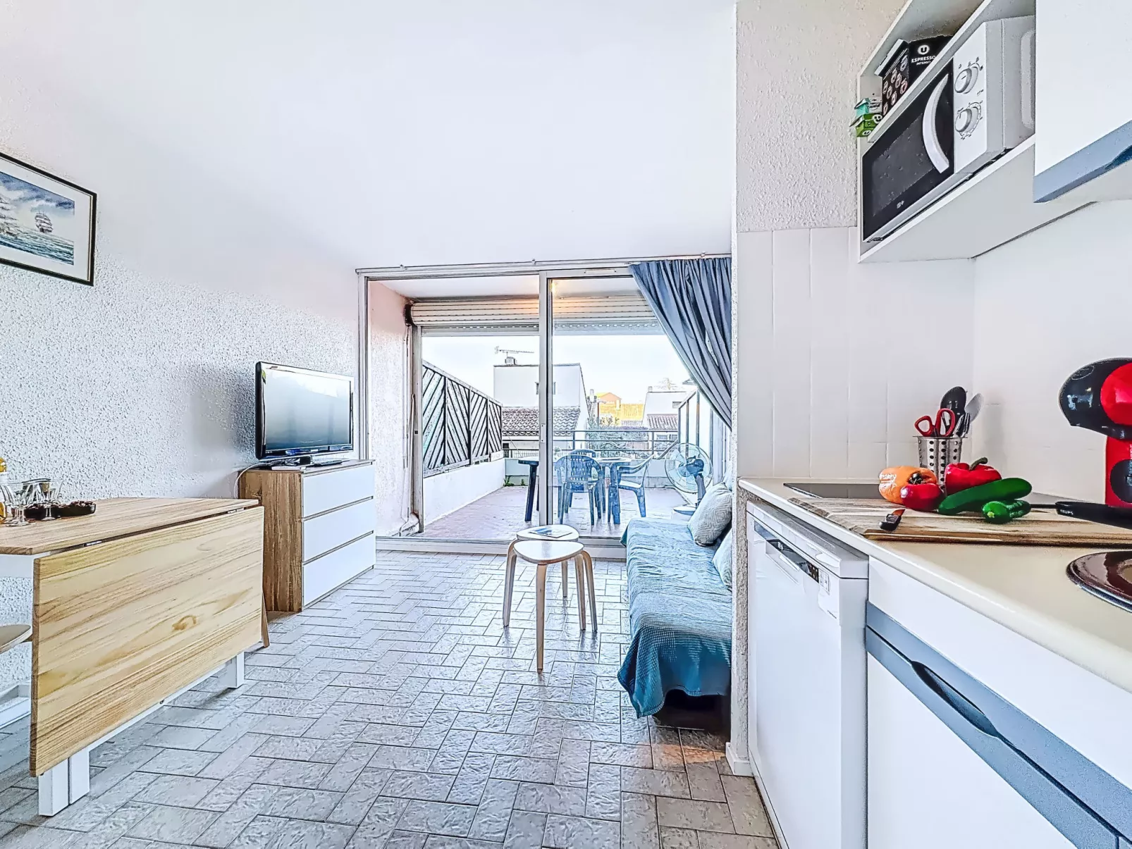 Le Lagon Bleu-Dedans