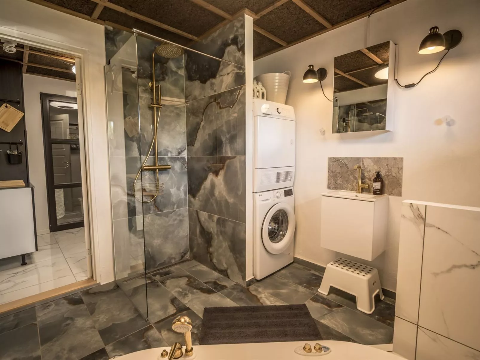 "Solfrid" - 900m from the sea-Inside