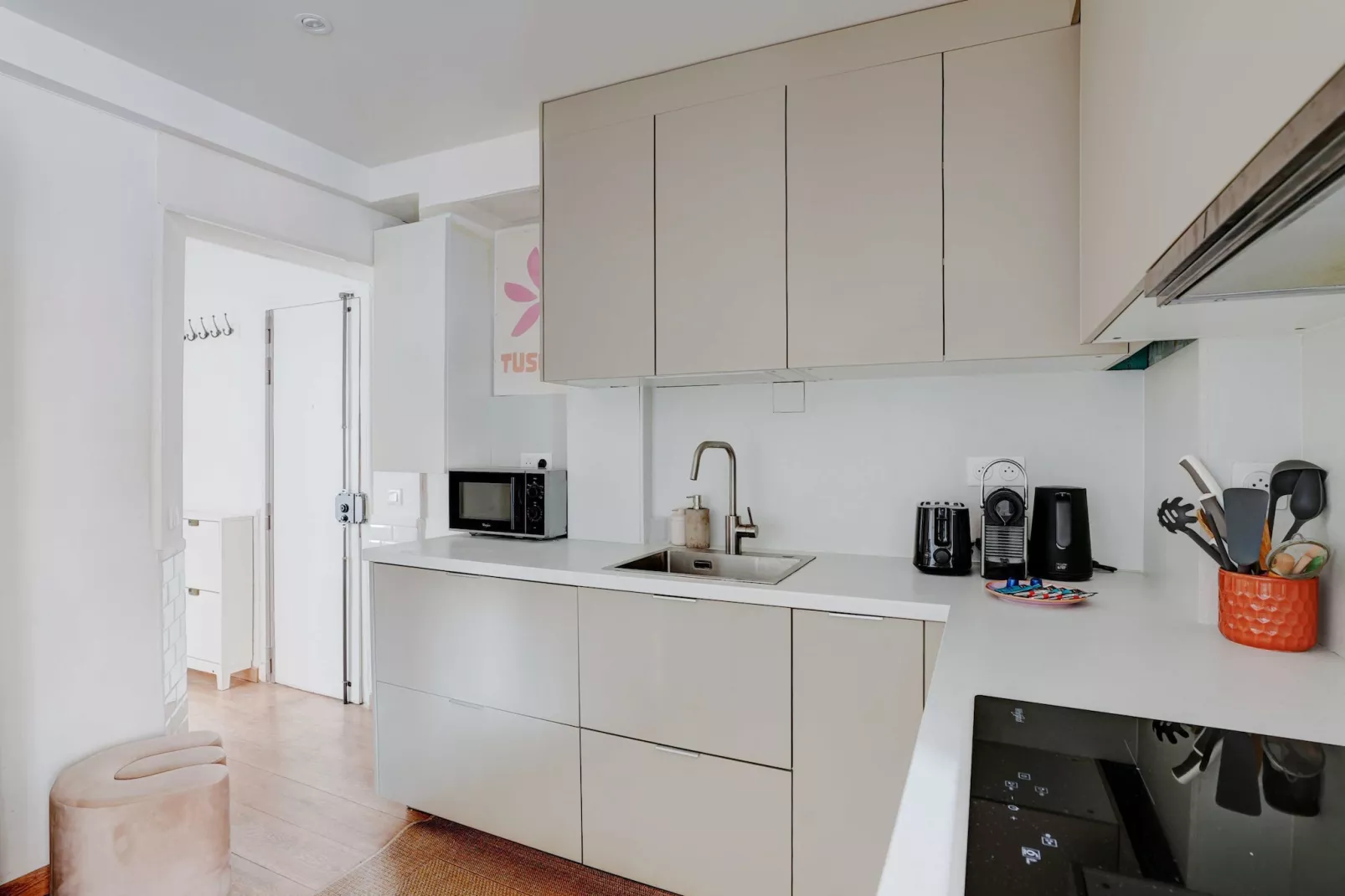 TB-101-THOREZ-Kitchen