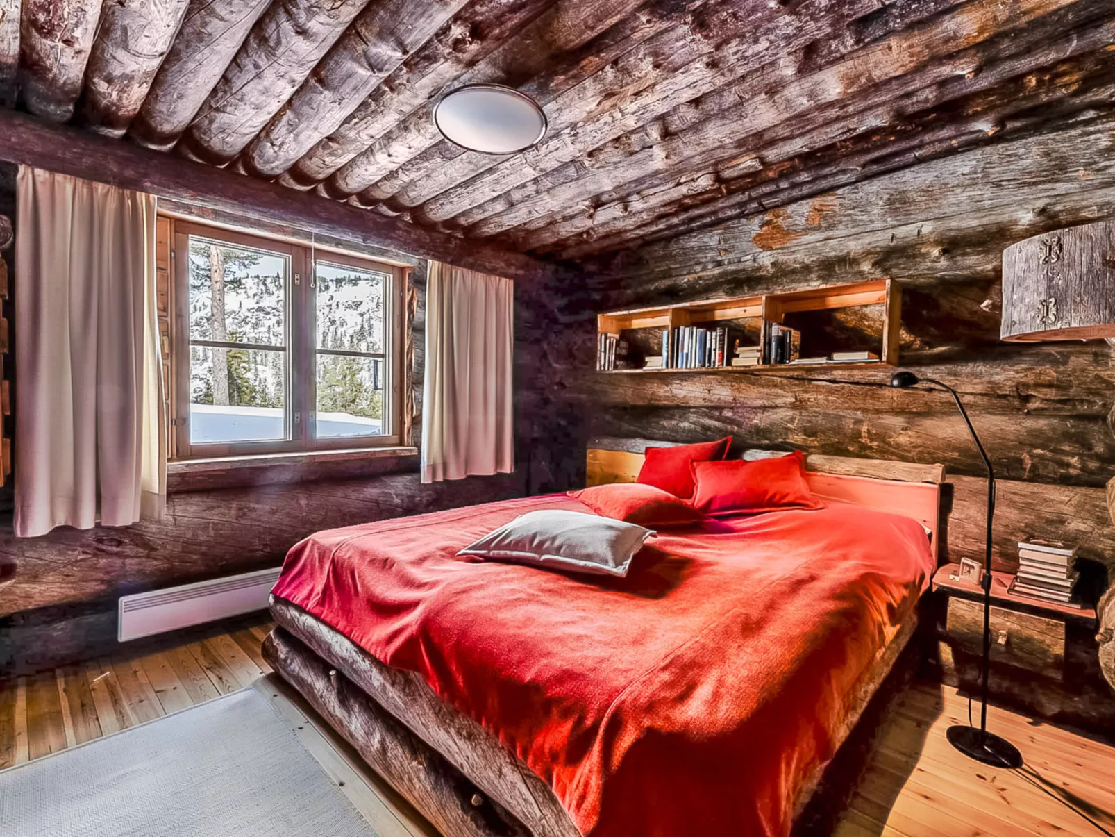 Rukan kelohuvila-Dedans