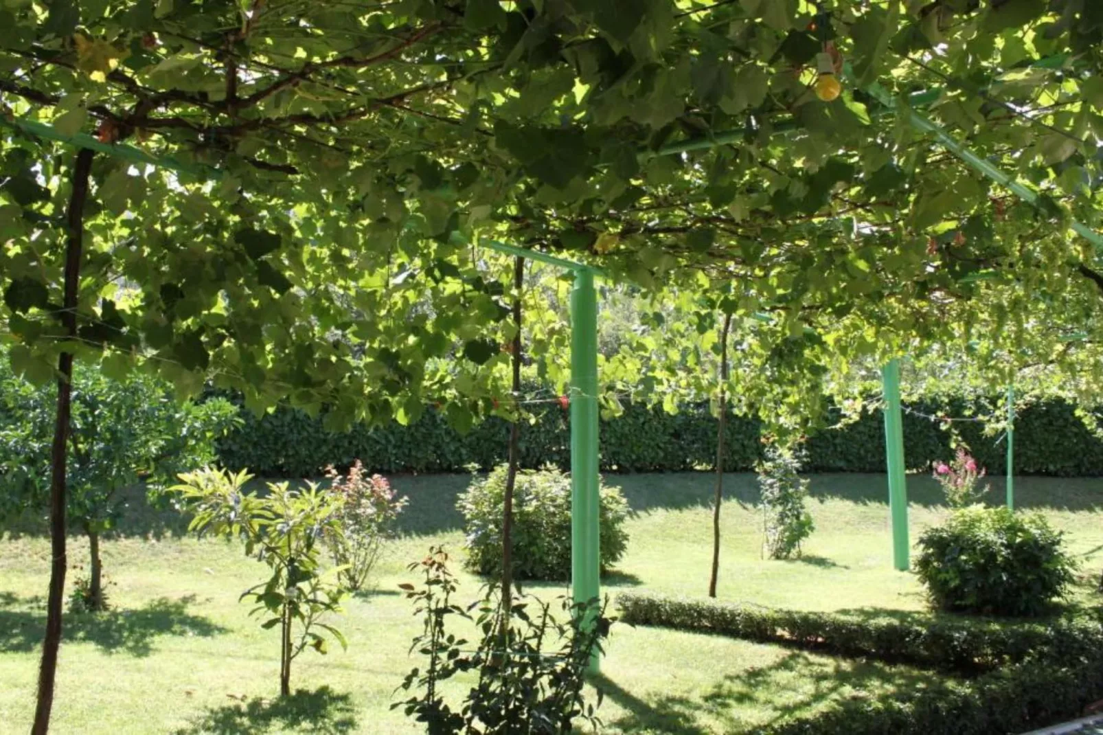 Elez Serenity Guesthouse - Triple room with Balcony-Im Freien