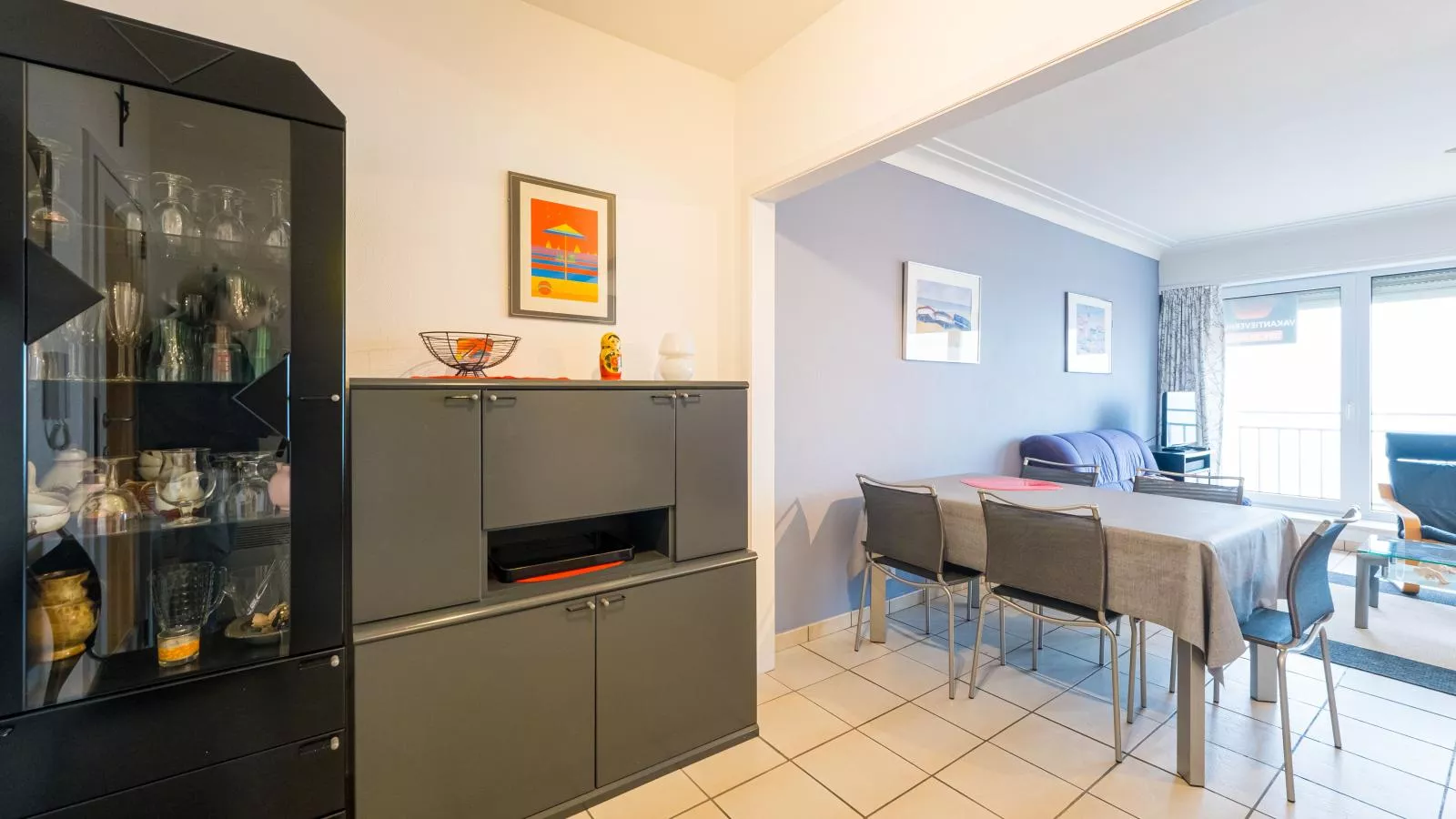 Fabiola - 0602-Indoor