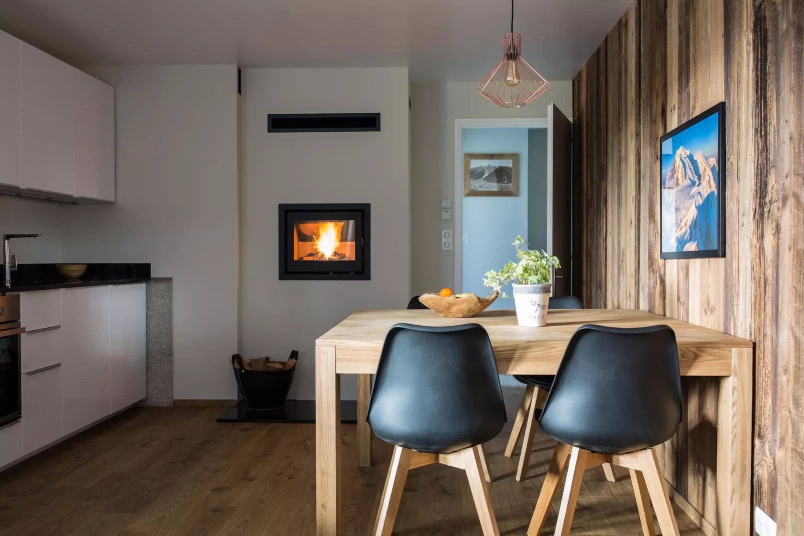 Brevent 2-Dining room