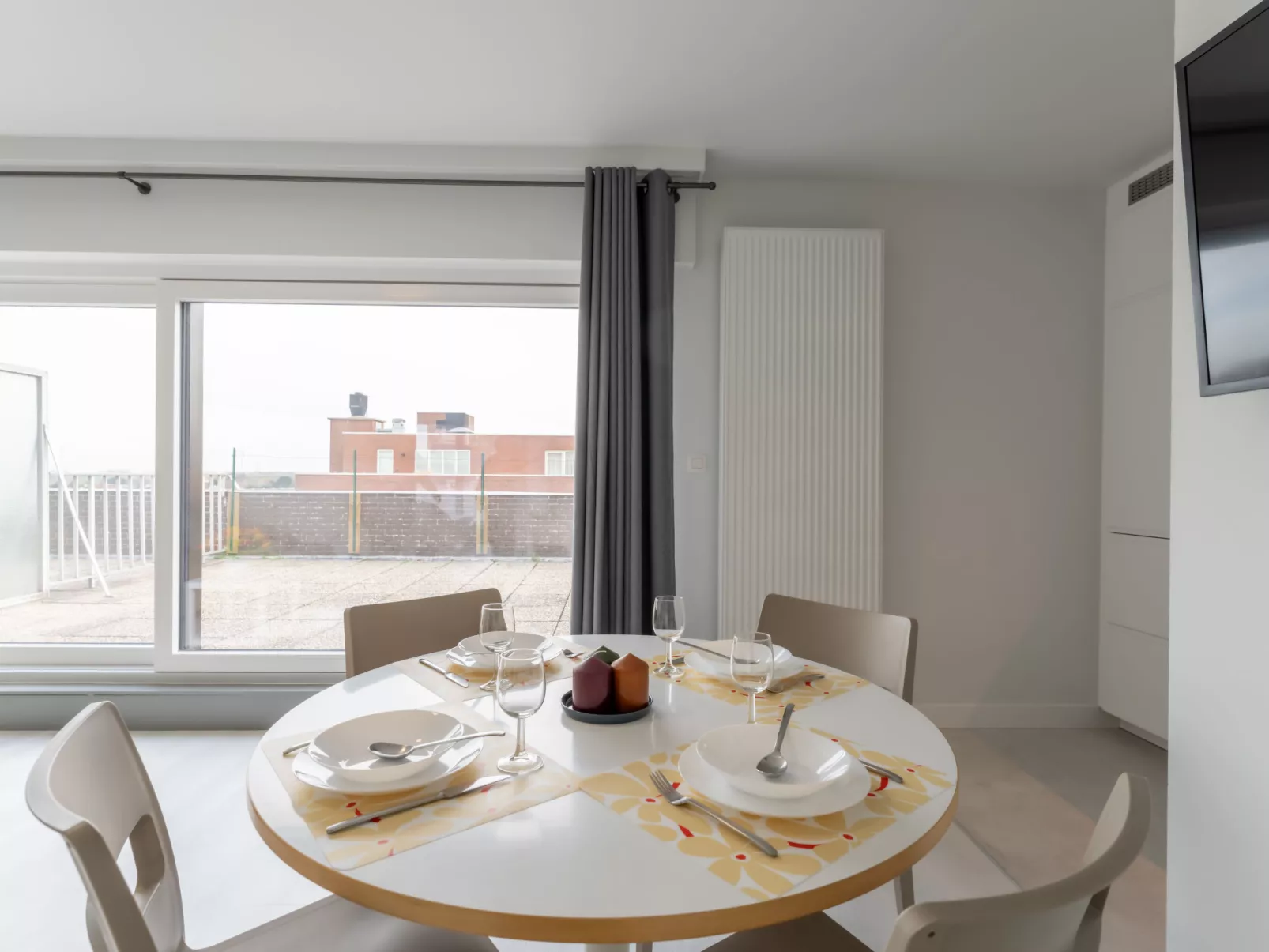 Ter Linde with two terraces-Drinnen