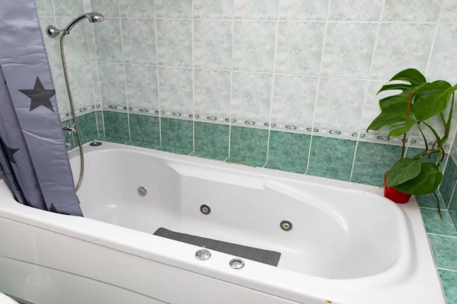 One Bedroom Dream Room (2)-Salle de bain