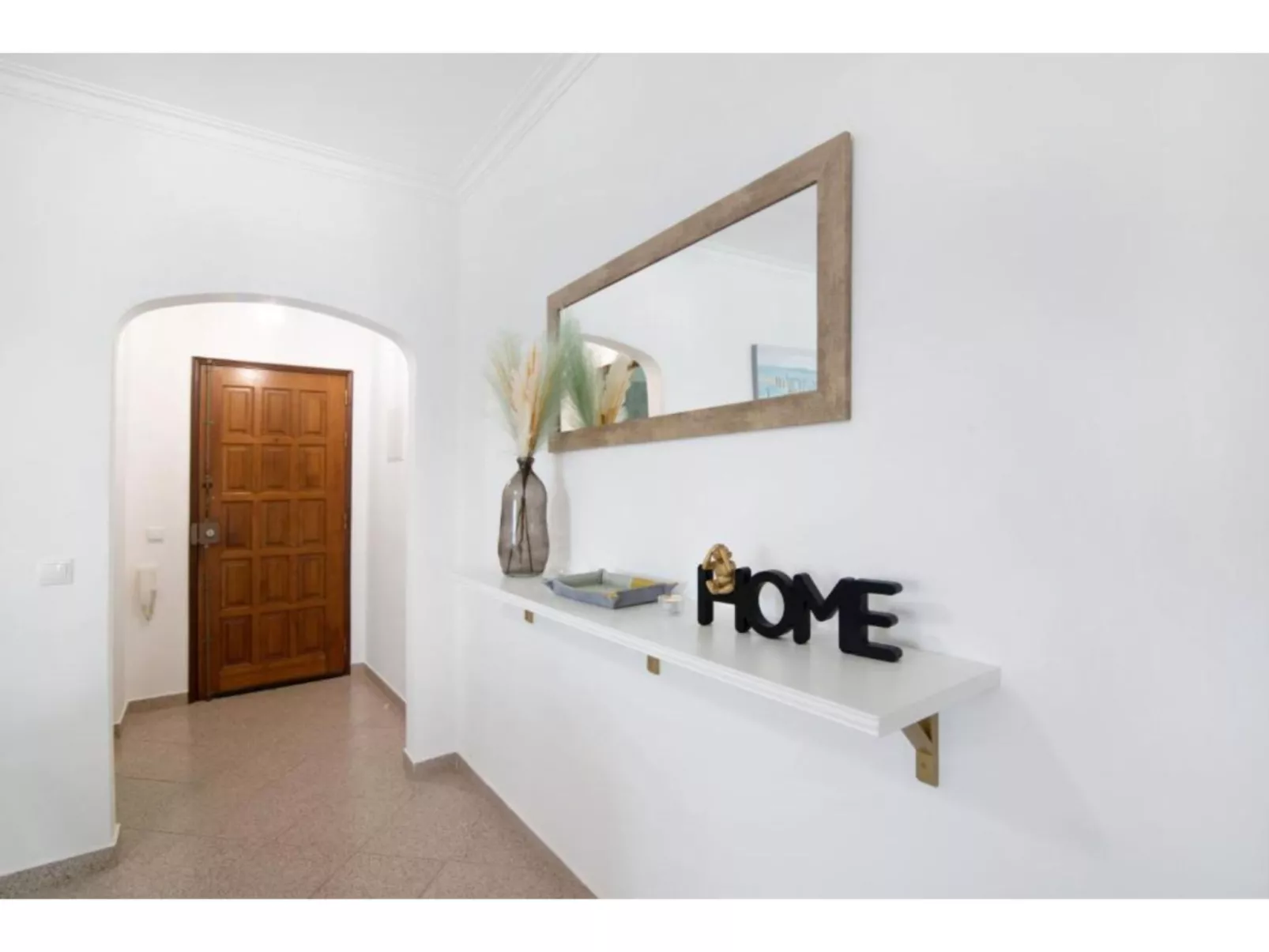 Jade-Sunny Way-Inside