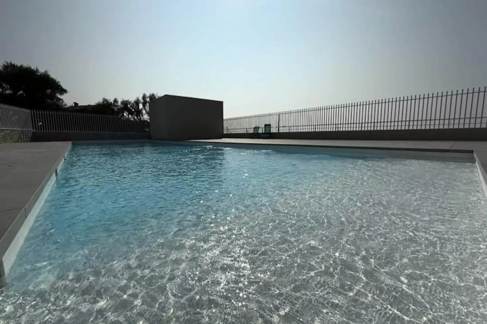 Studio Moderne - Terrasse - Piscine-Non tagué