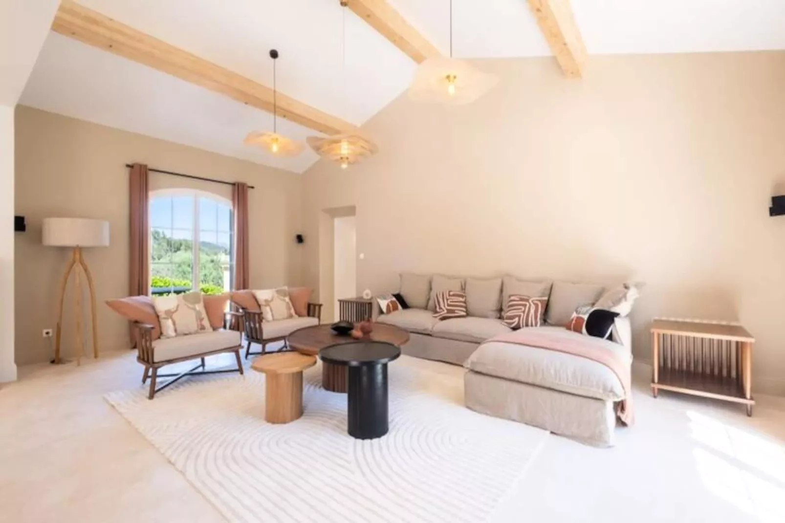 Résidence Bijou De 280m2 Et Piscine à Débordement Au Calme Absolu-Untagged