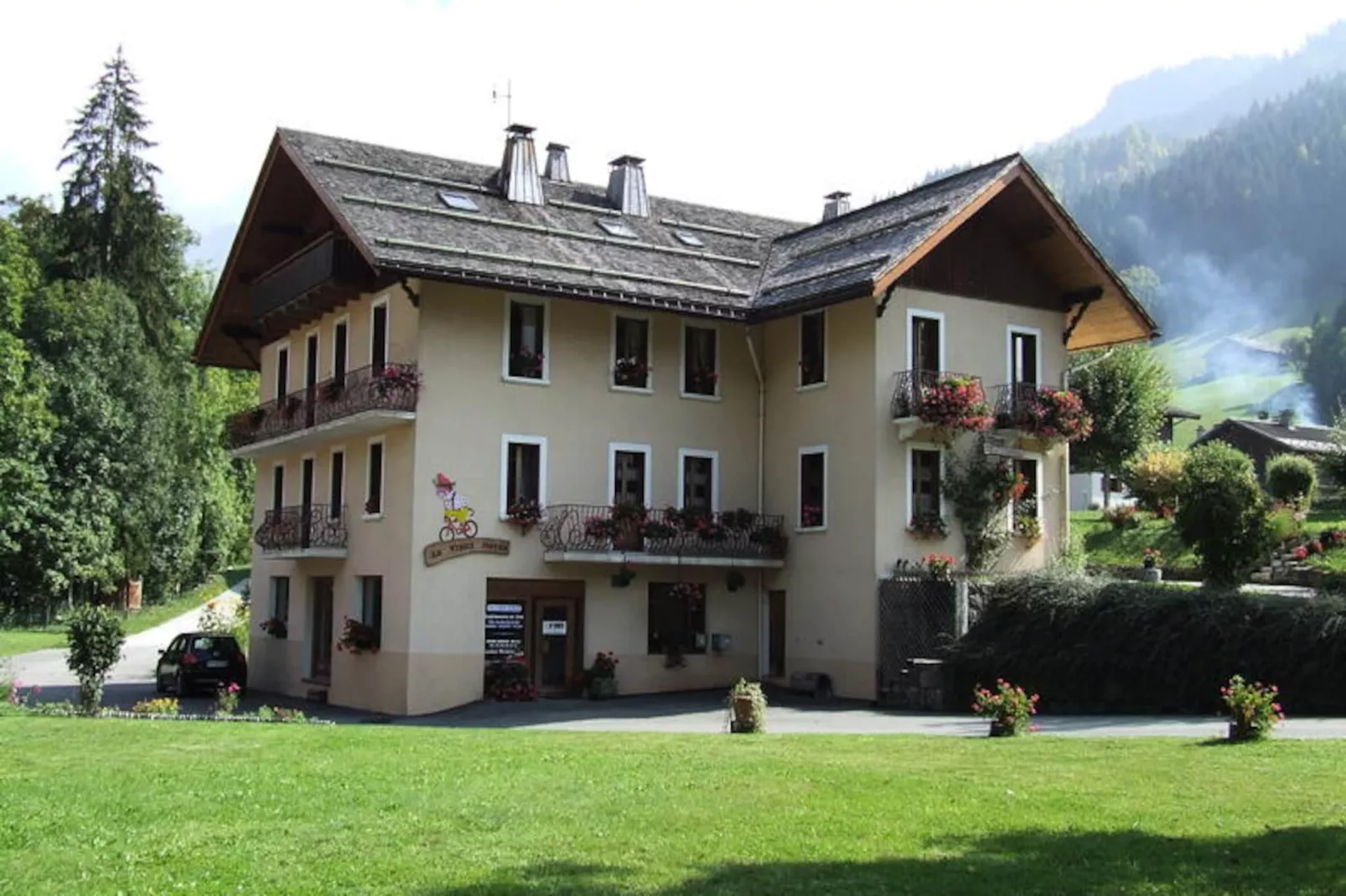 Résidence Vieux Noyer-Non tagué