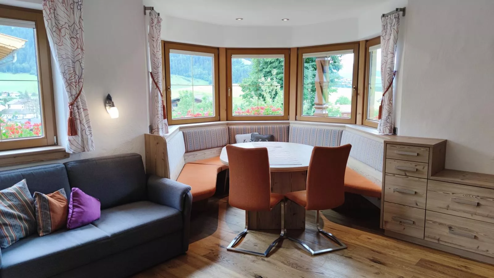Obinghof-Living room