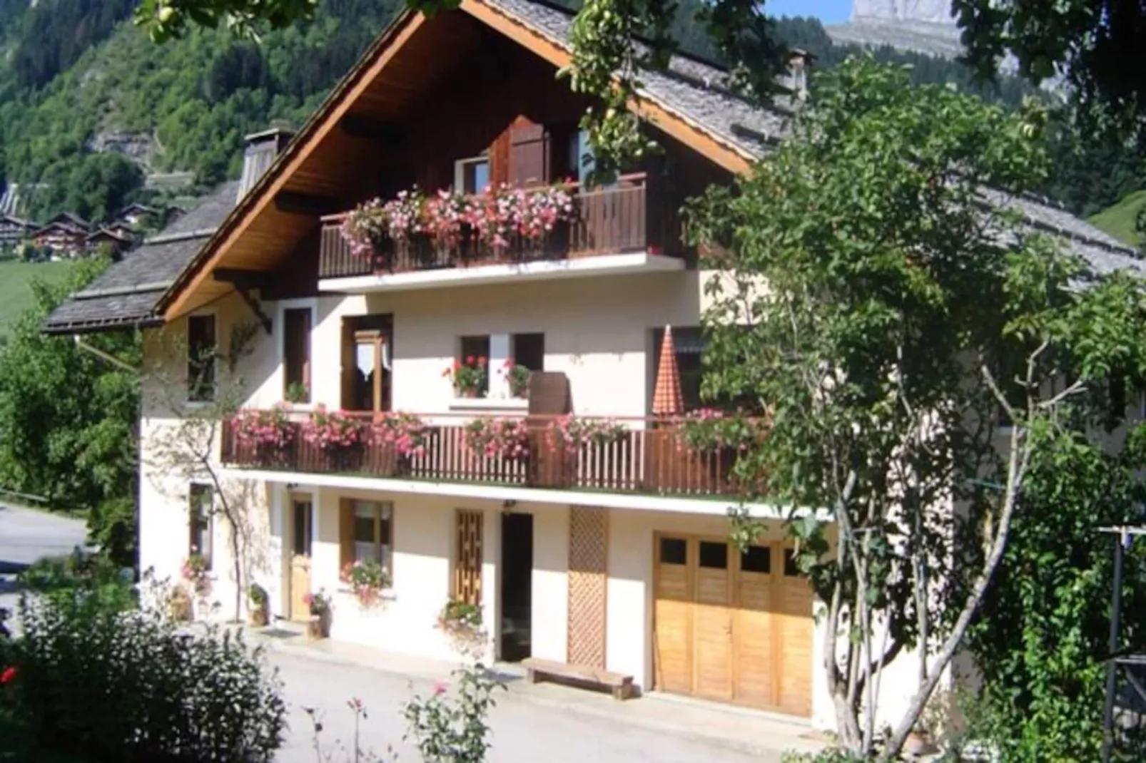 Résidence Vieux Noyer (Noisetier)-Non tagué