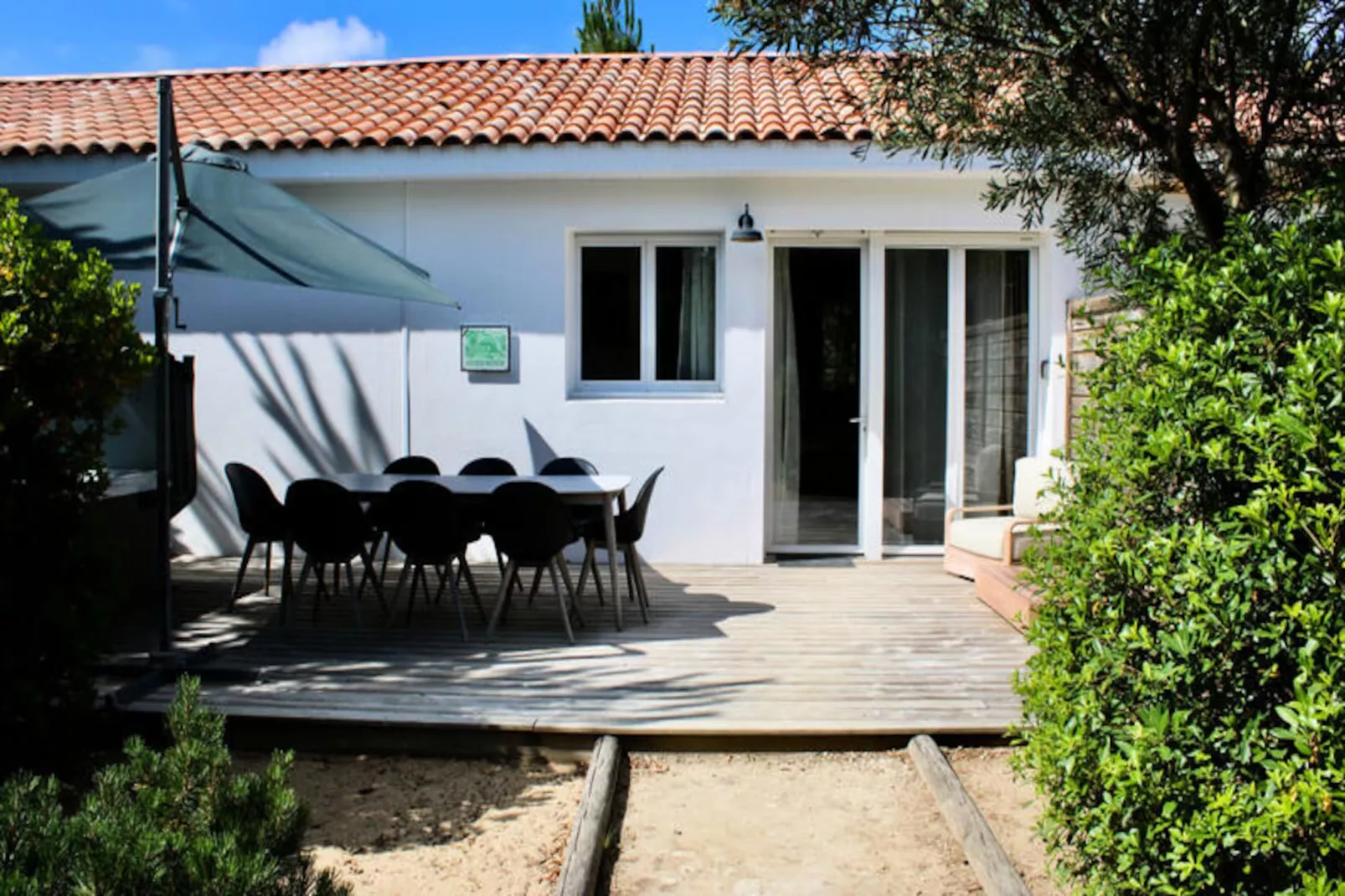 Villa Indon&eacute;sie - Domaine Le Sherwood-Untagged