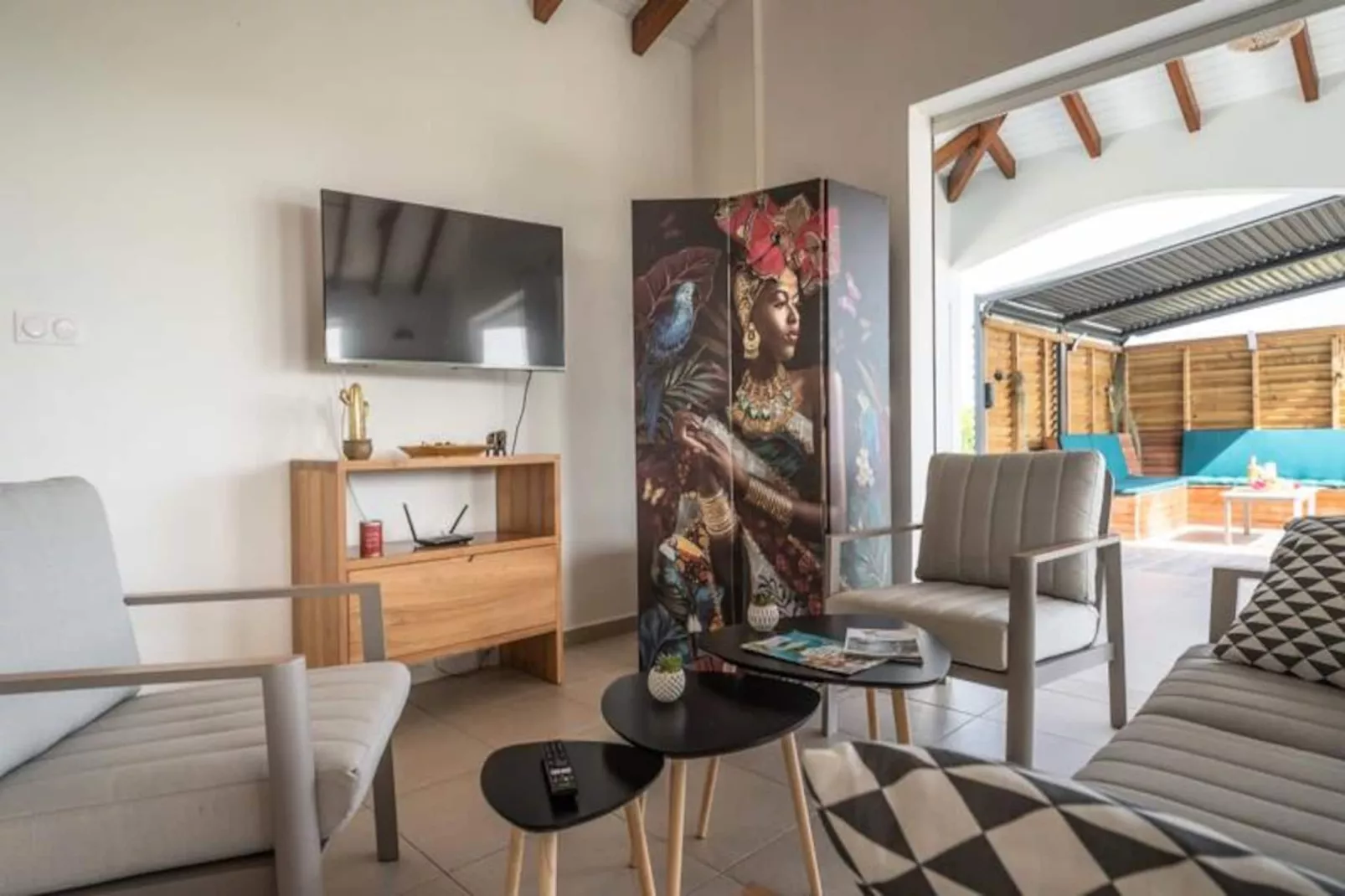 Villa Karaval-Non tagué