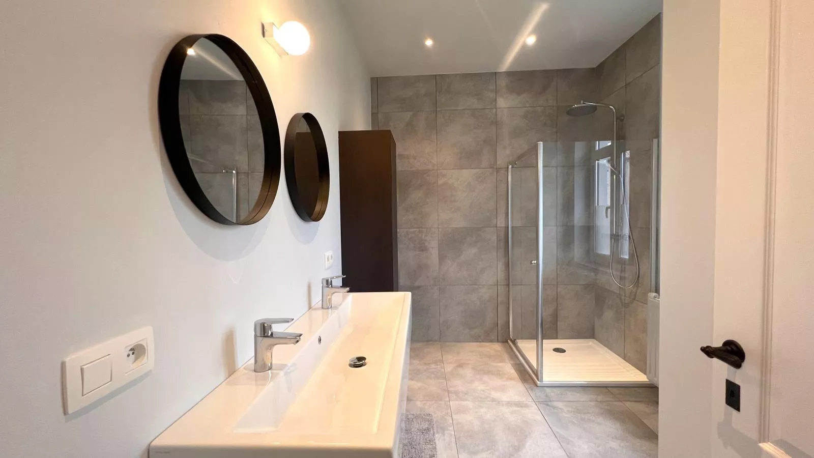 Woonhuys-Bathroom