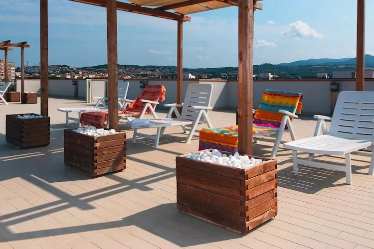 Holiday residence Santa Constanza San Vincenzo-Bilo 4 Superior-Terrasse