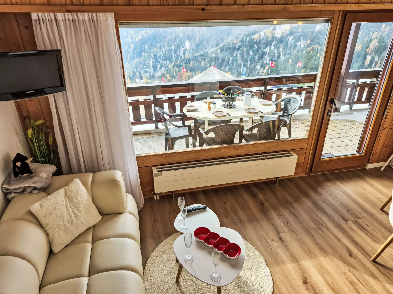 Les Thermalies 202-Inside