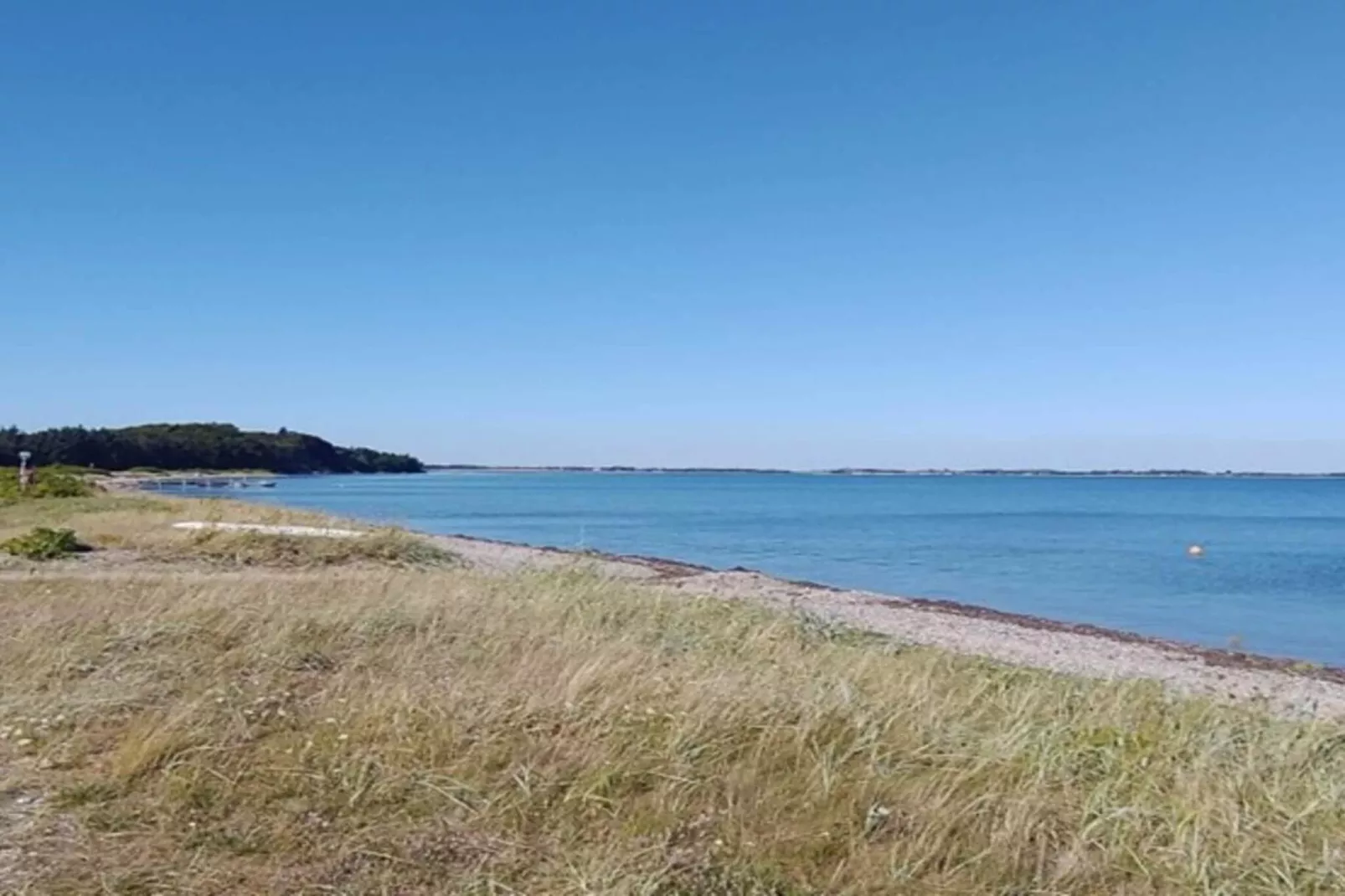 Tranquil Waterfront Retreat-By Traum-Water view