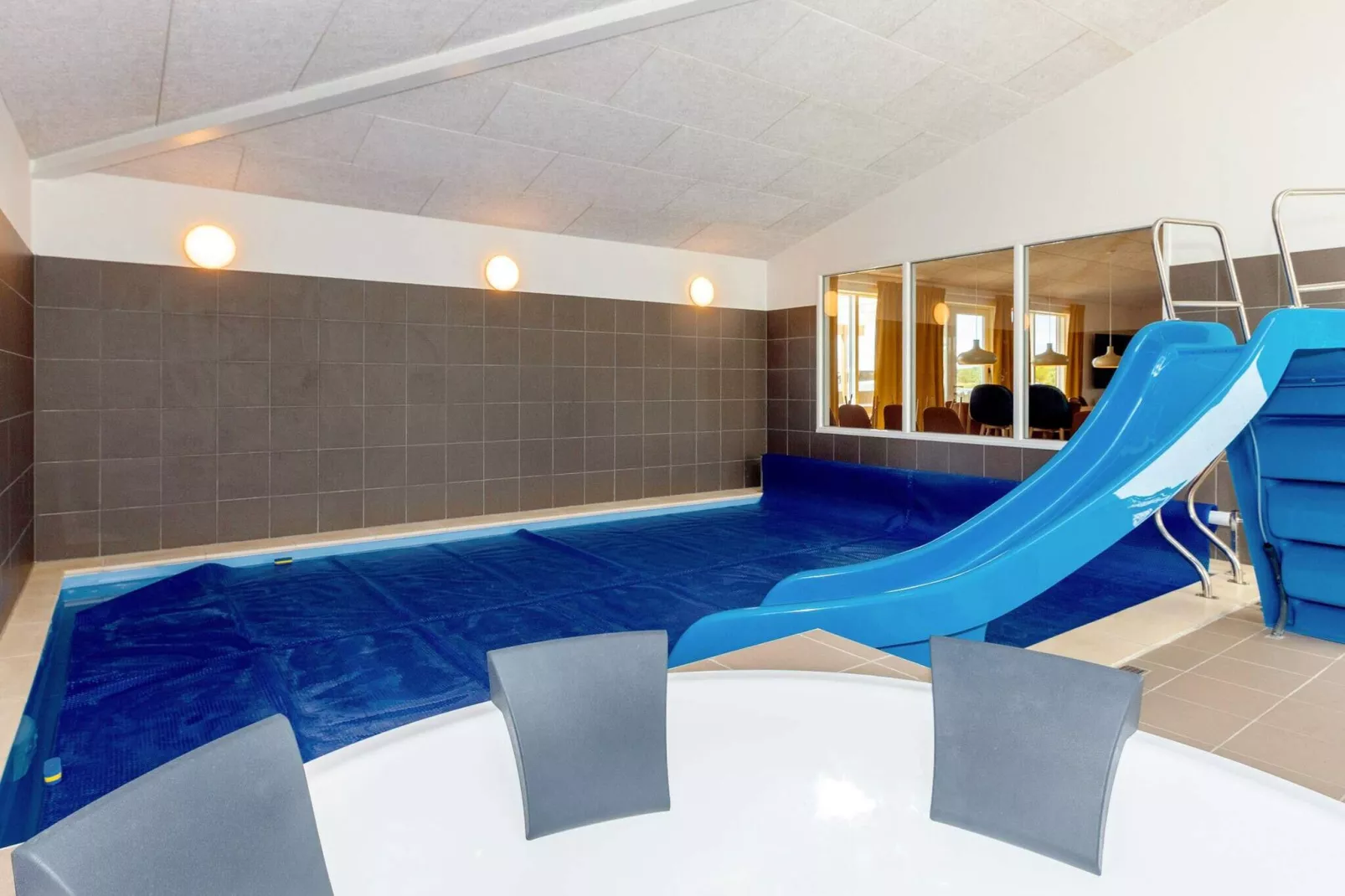 18 Personen Ferienhaus in Løkken-Schwimmbad