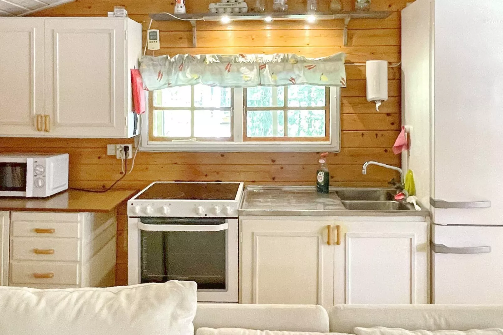 8 person holiday home in Rejmyre-By Traum