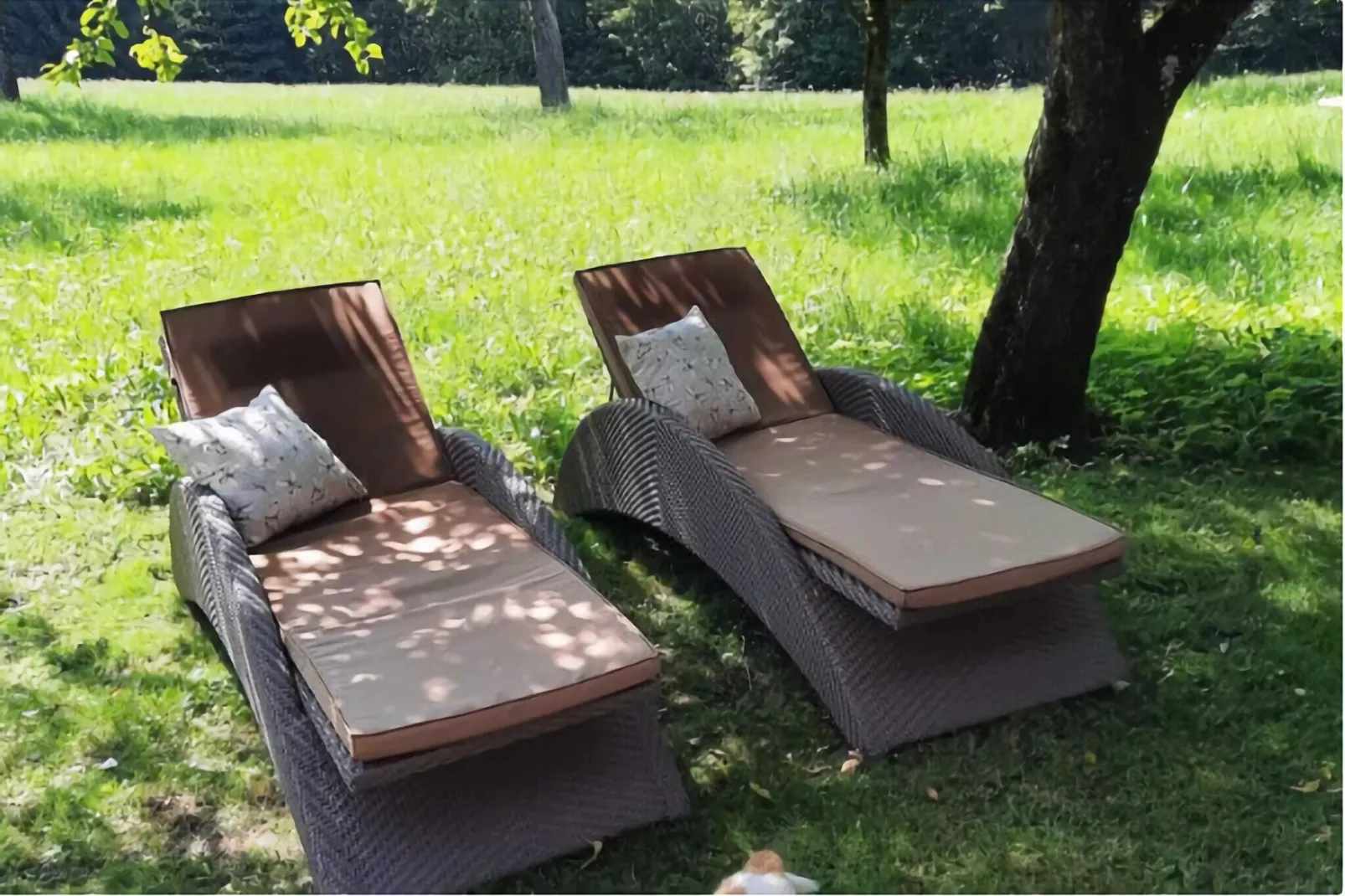Ferienwohnung Neuhaus-Gardens summer