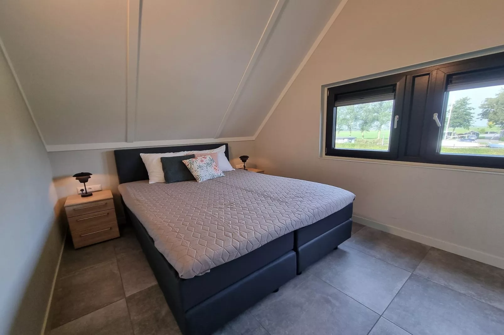 Watervilla Santjin-Bedroom