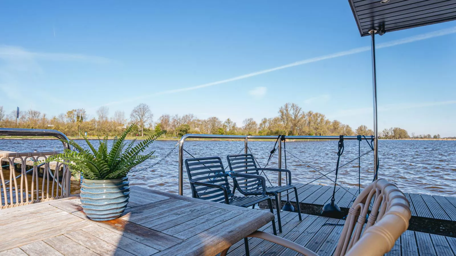 Tiny Houseboat De Woudaap - I-Bathroom