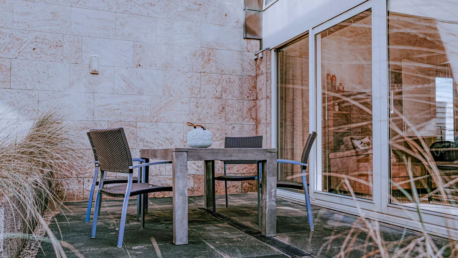 Zeebaars-Terrace balcony