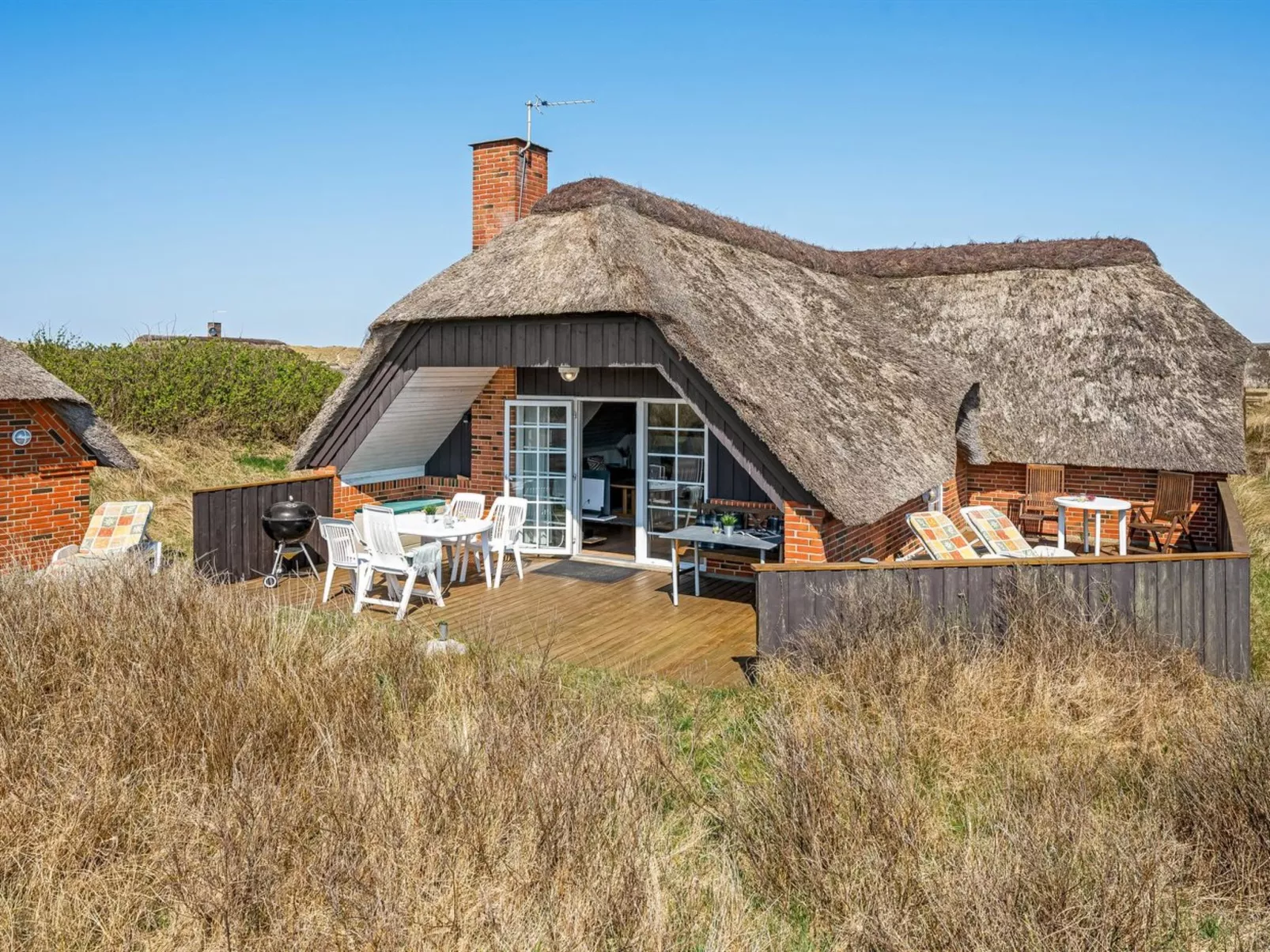 "Slava" - 250m from the sea-Outside